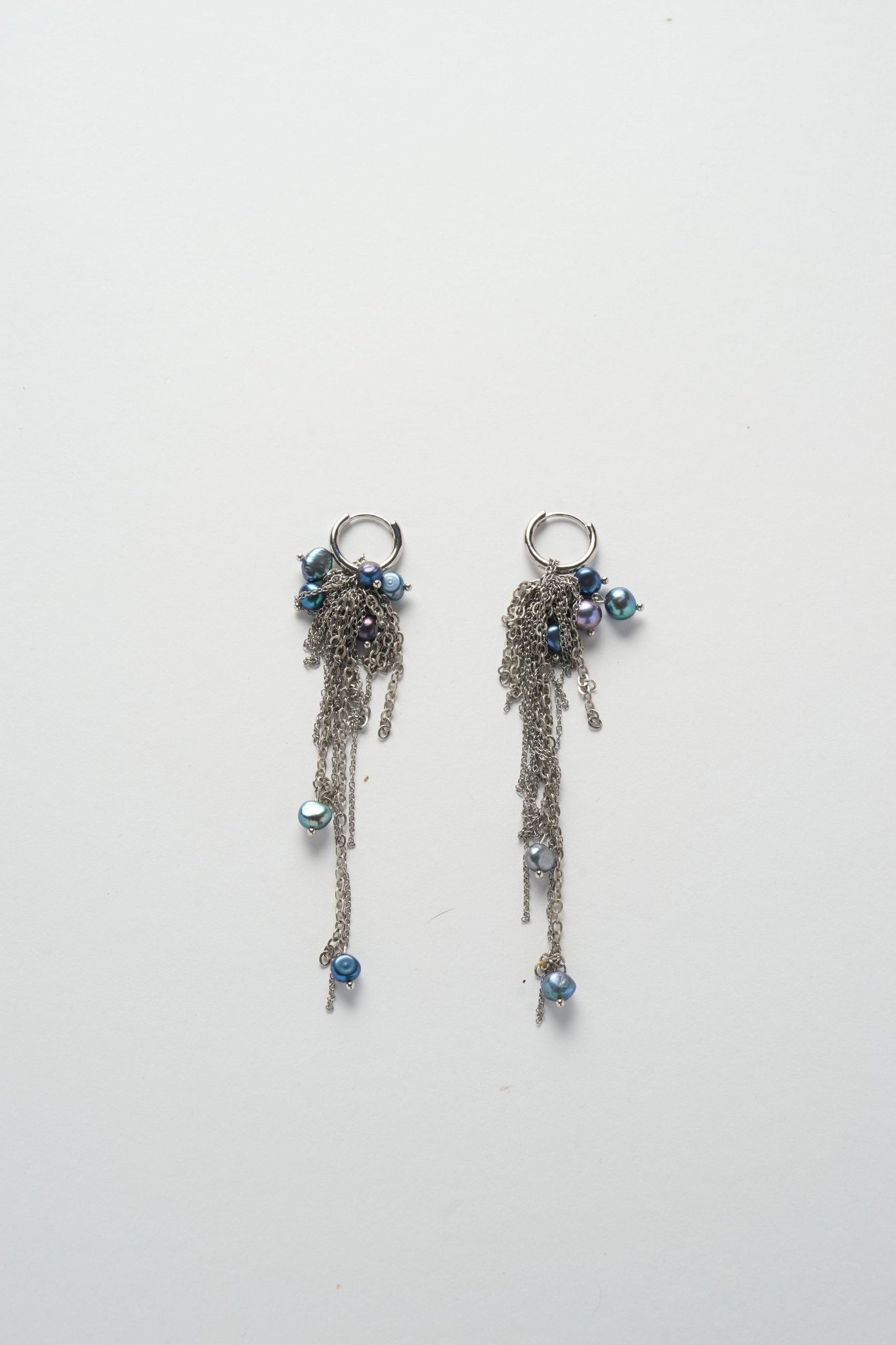 Blue Pearls Earrings (Silver × Blue)