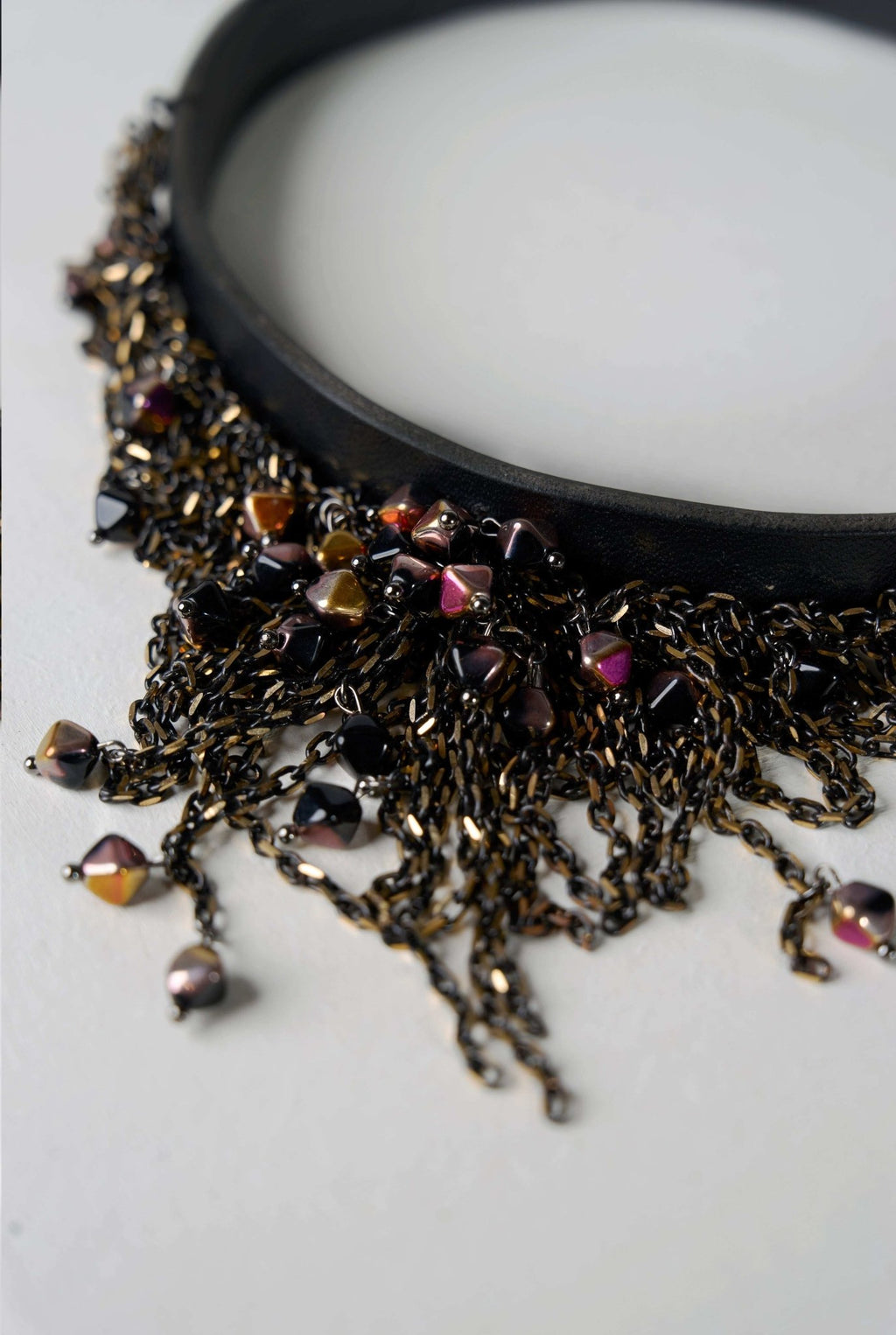 Dewdrops Leather Choker (Golden × Black)