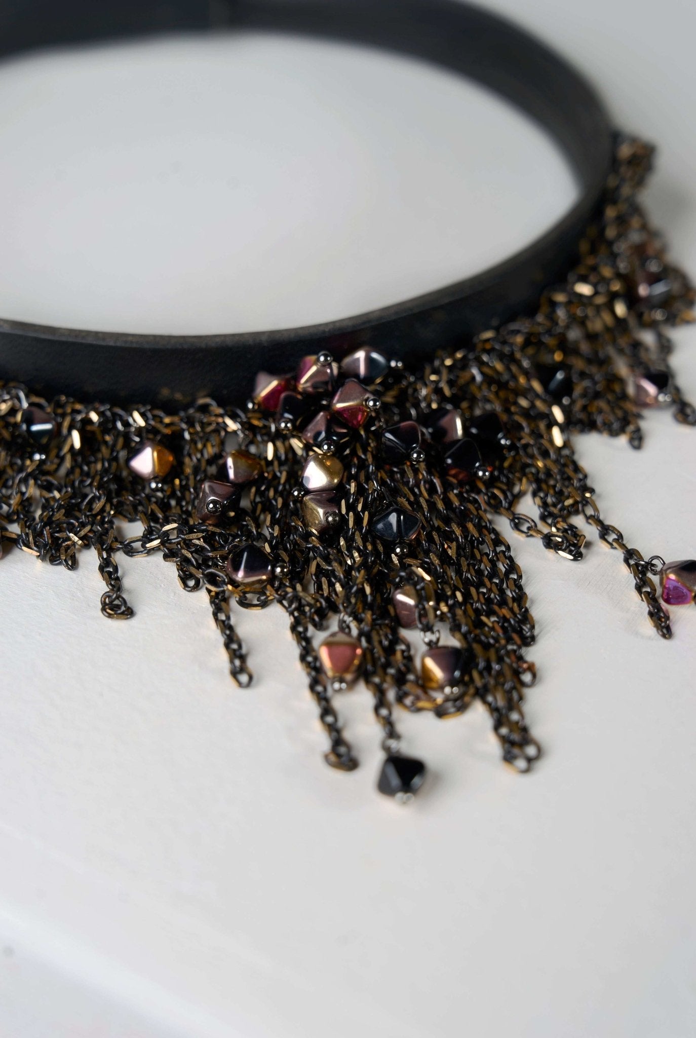 Dewdrops Leather Choker (Golden × Black)