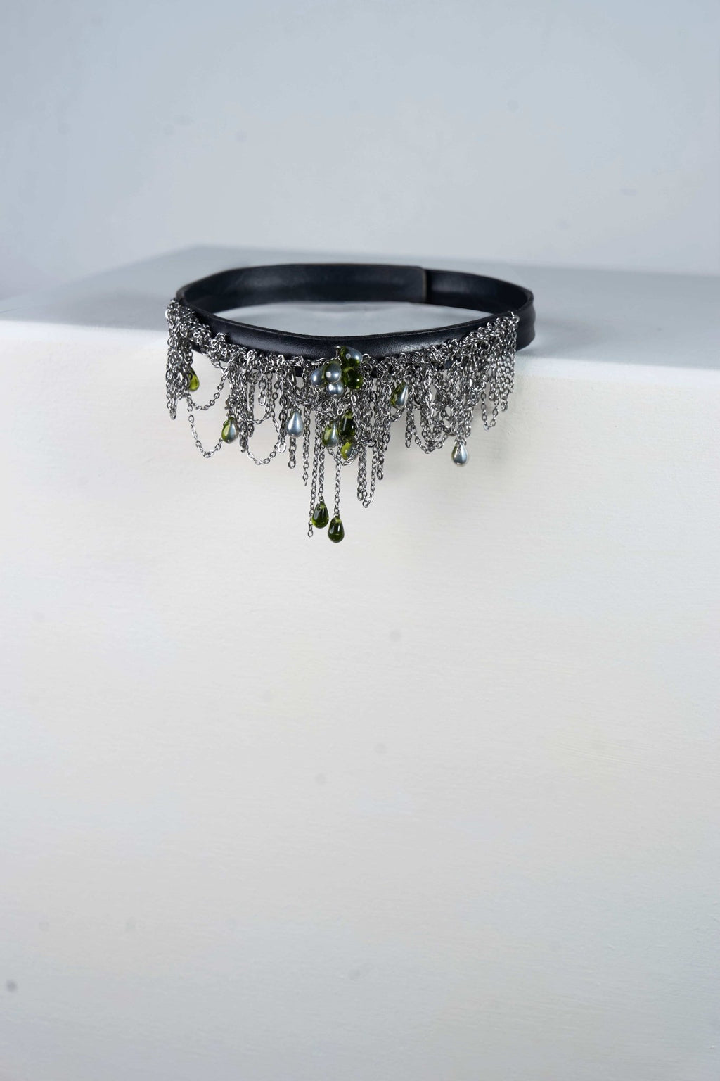 Dewdrops Leather Choker (Silver × Green)