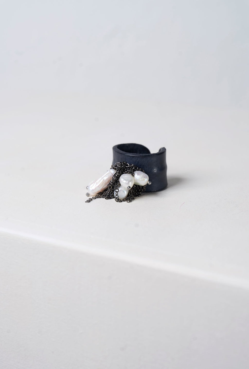 Irregular Pearls Leather Ring