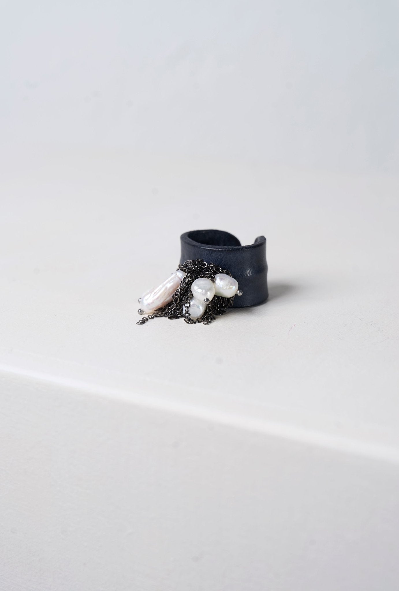 Irregular Pearls Leather Ring