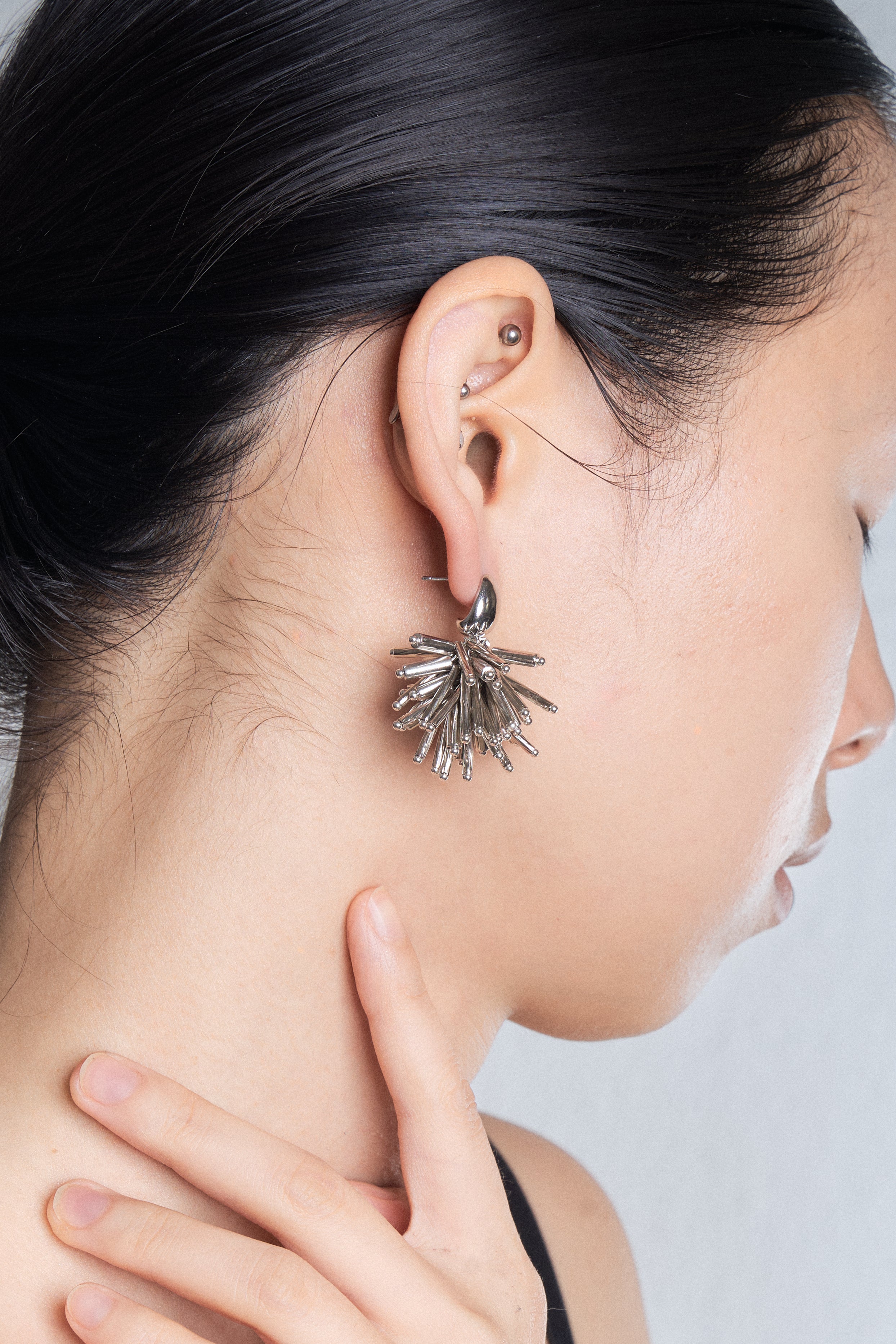 Urchins Short Earrings (Silver)