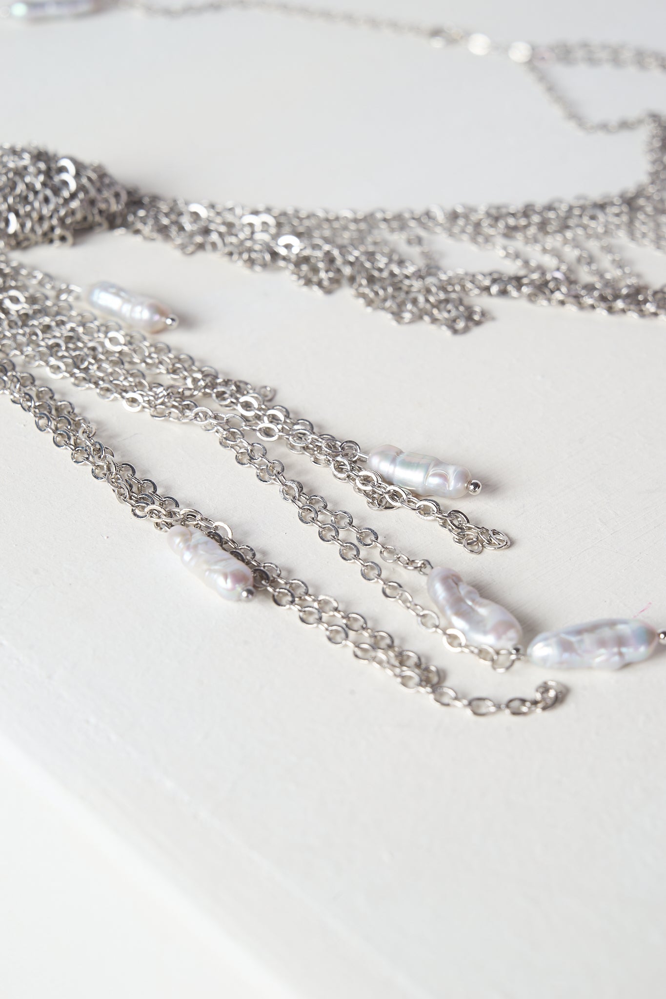 Metal Lace Knots Necklace (Silver) - Machtvoll