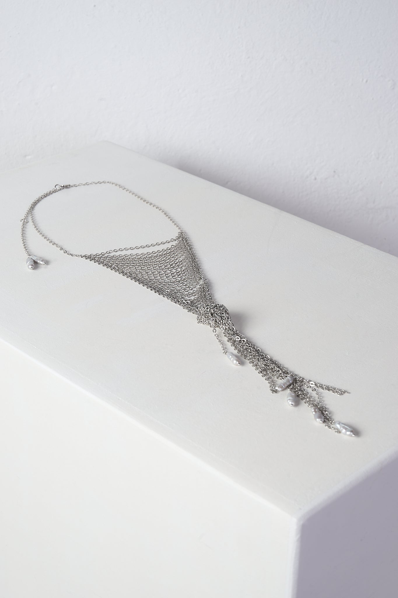 Metal Lace Knots Necklace (Silver) - Machtvoll