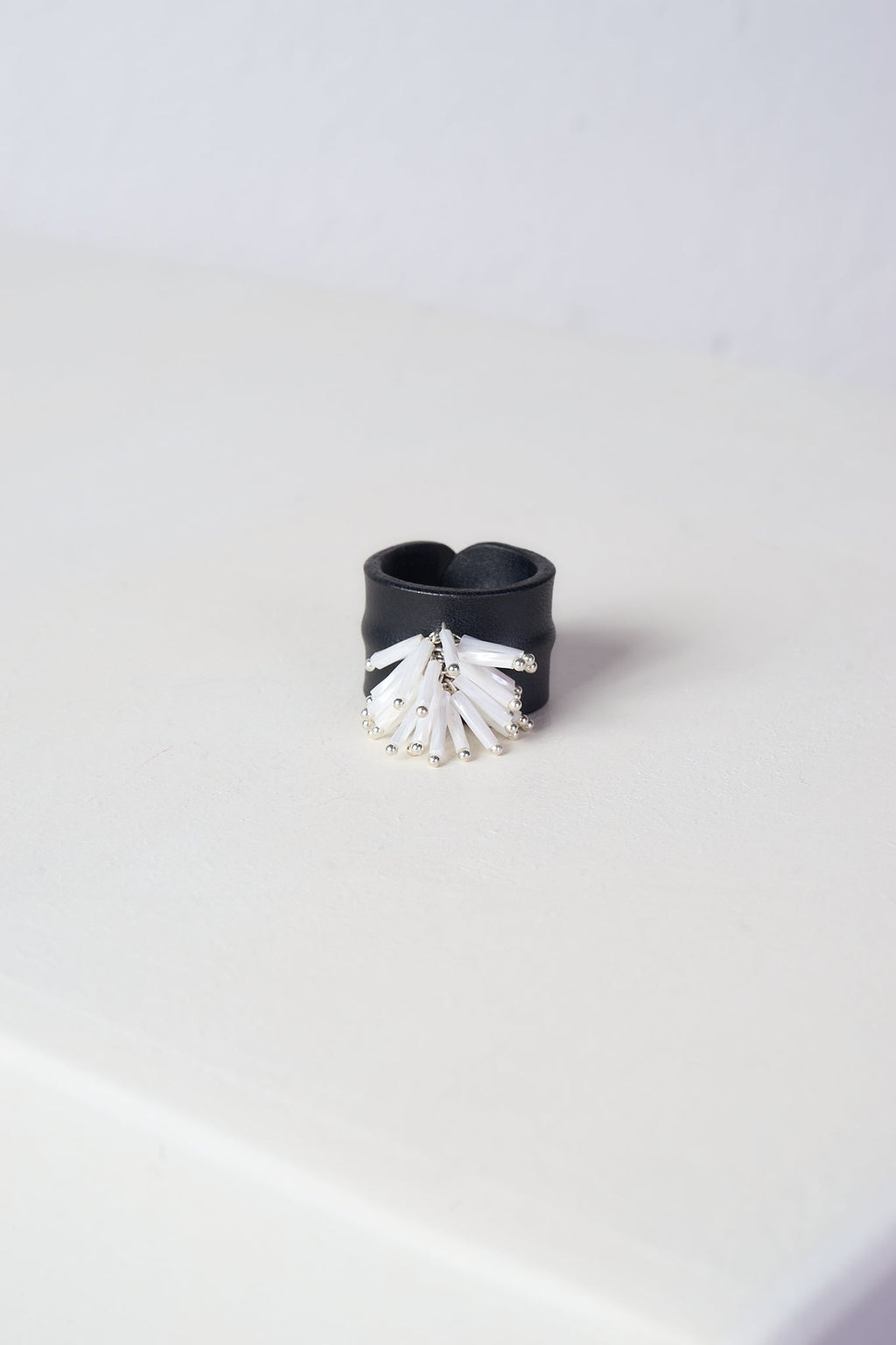 Urchins Leather Ring (White) - Machtvoll