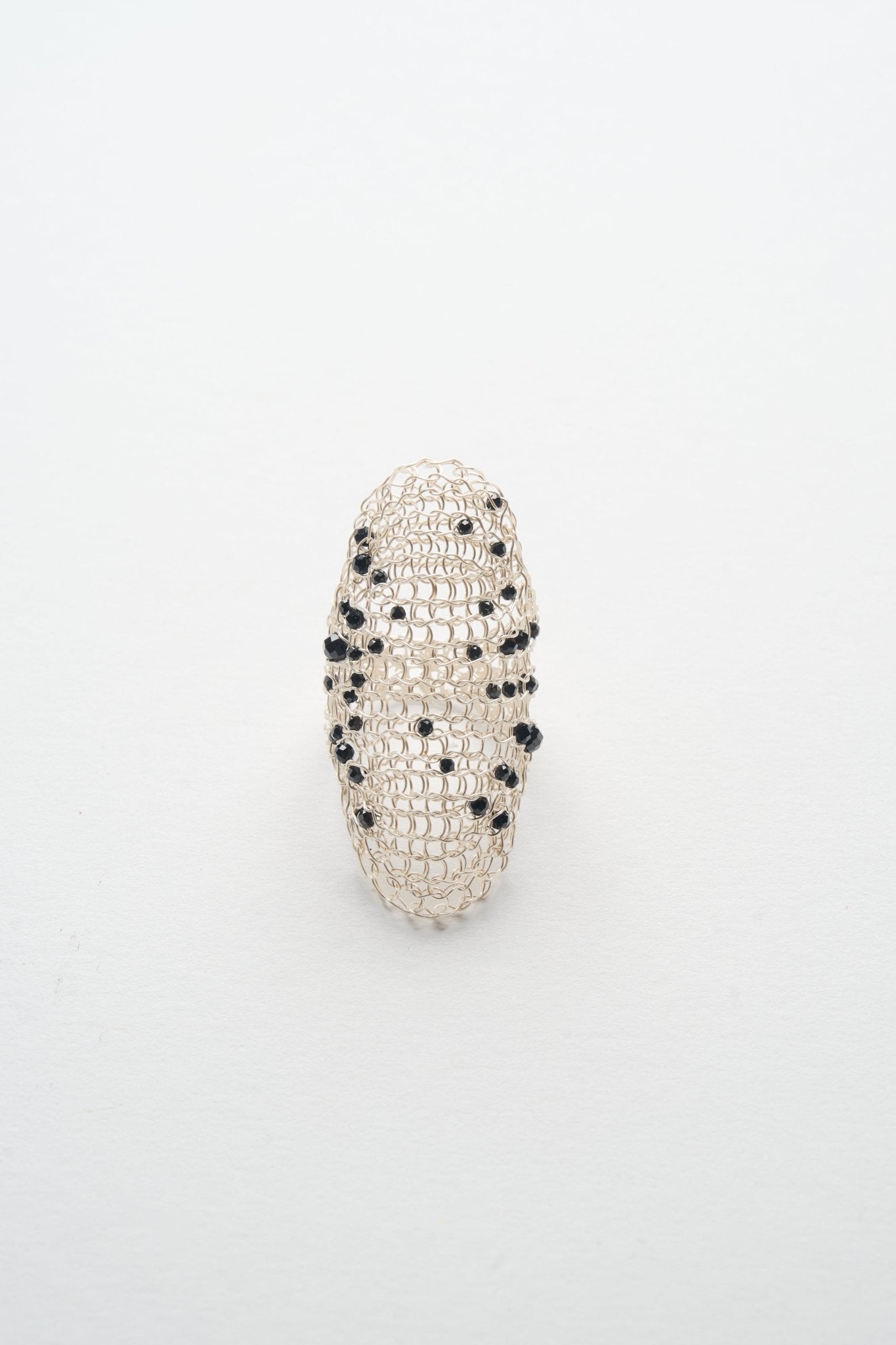 Wire Crochet Black Spinel Gradient Shield Ring (Silver White × Black)