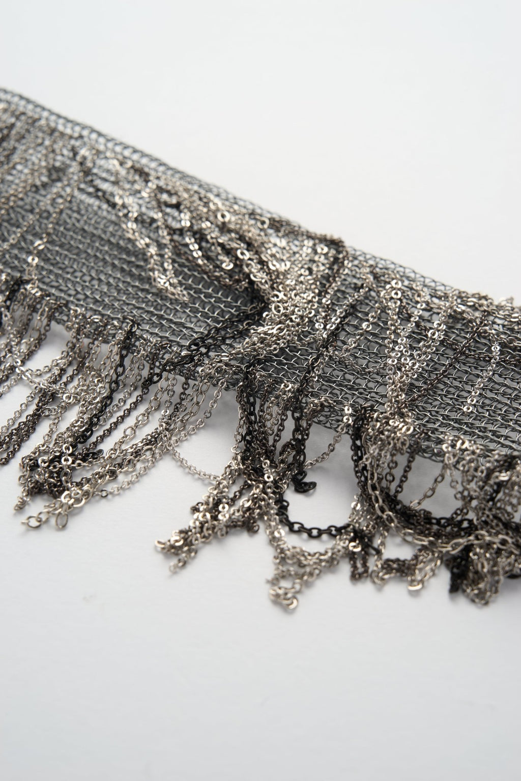 Wire Crochet Fringe Bracelet (Graphite Silver)