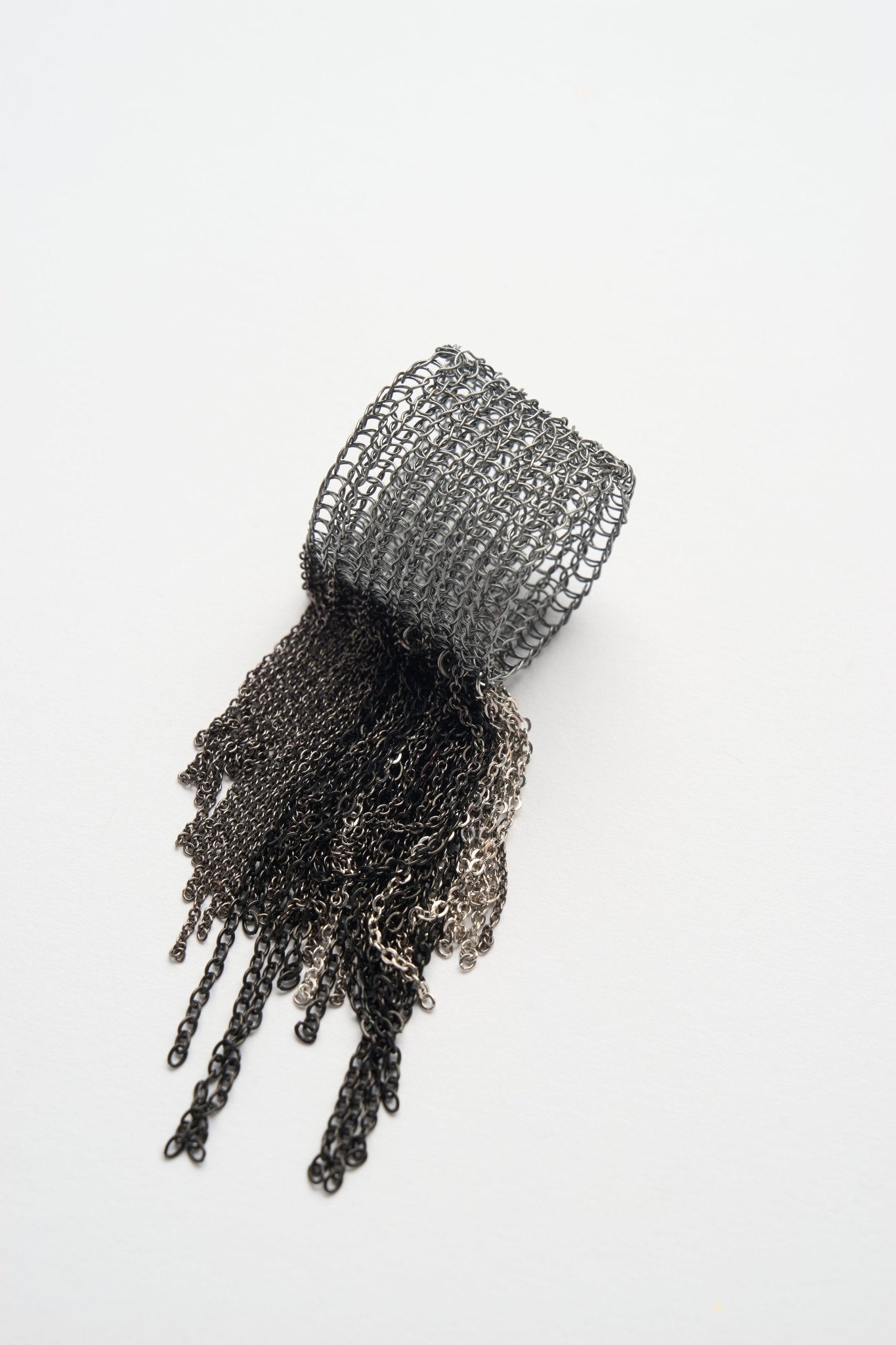Wire Crochet Fringe Ring (Graphite Silver) - Machtvoll